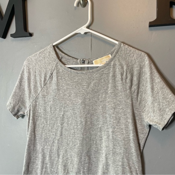 Michael Kors Gray zipper back short sleeve tshirt Women's Top size medium - Picture 2 of 10